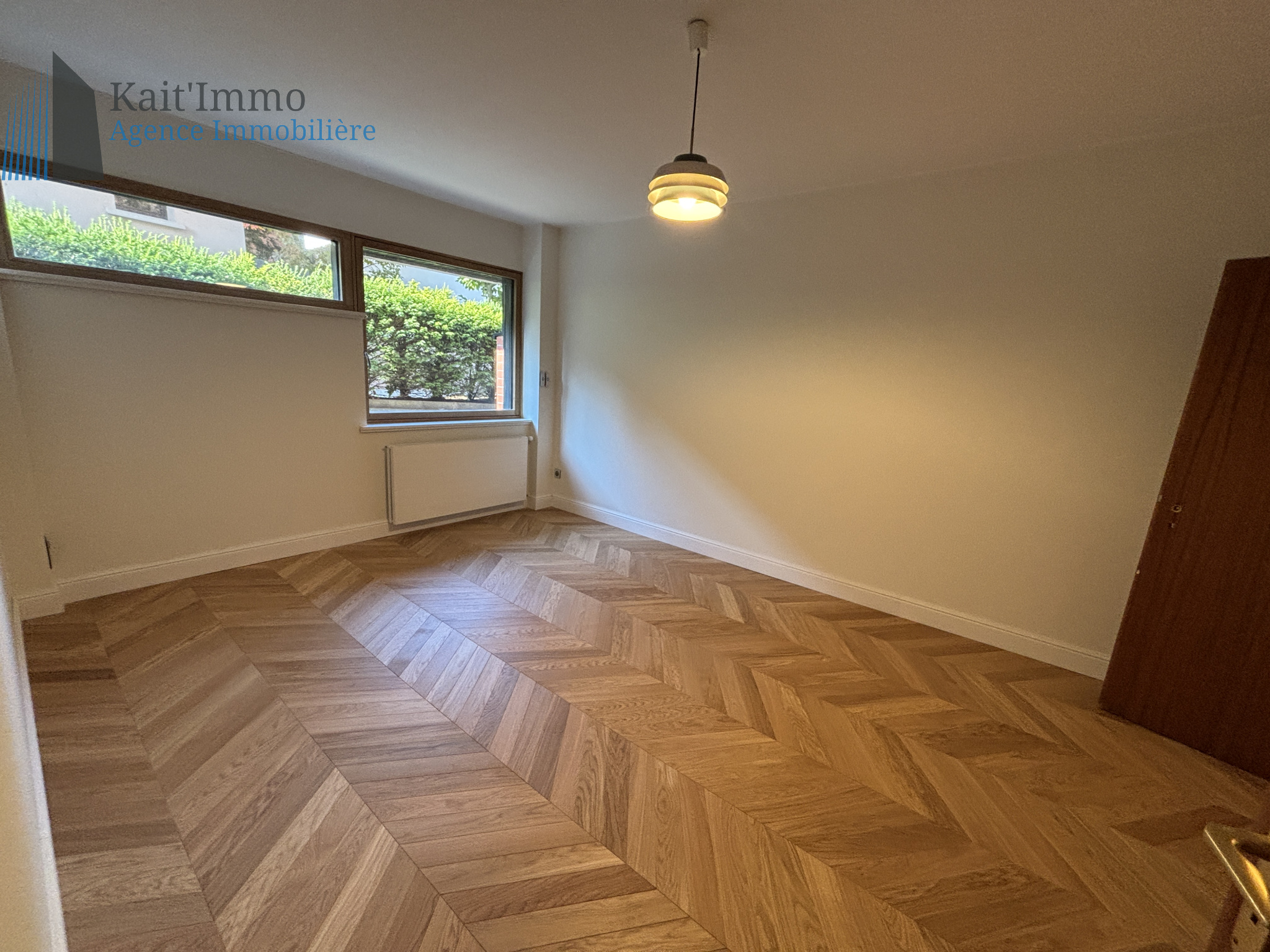 Bureau à louer à Dudelange, 13,7 m² – photo 3 sur 7